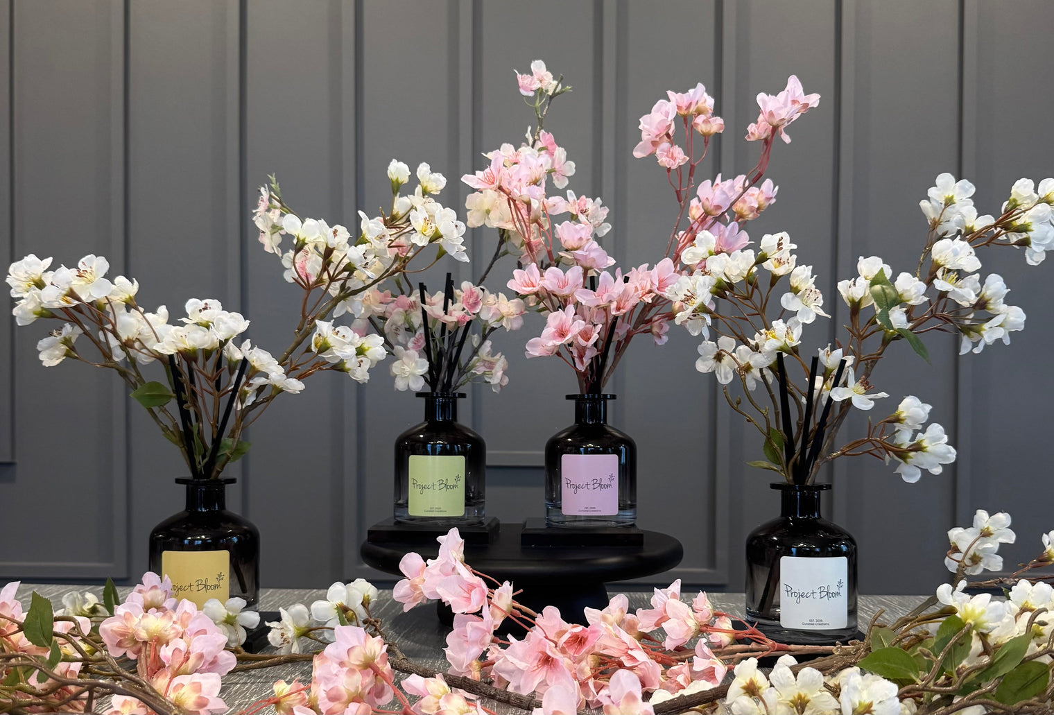Home Fragrance Notes: How to Choose the Right Scent for Your Home