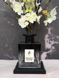 Load image into Gallery viewer, Vetiver & White Jasmine (Core Edition)
